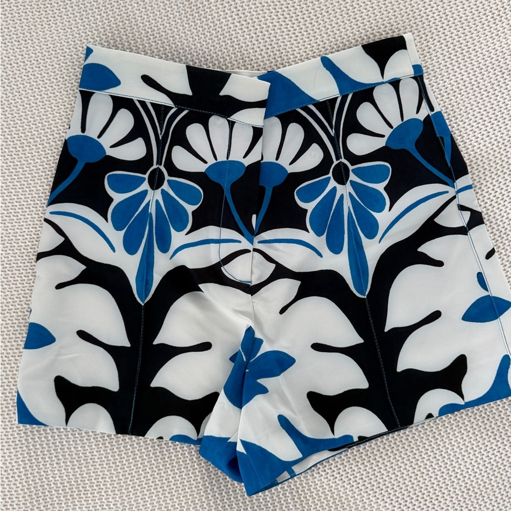 Zara High Waist Women's Shorts in Black and Blue Floral